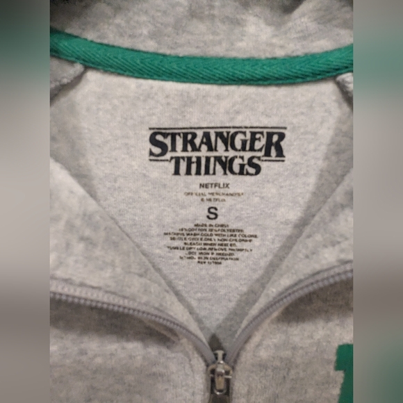 Stranger Things Full Zip Velour Track Jacket Hawkins Juniors S Gray & Green - Picture 3 of 4